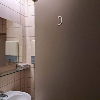 Obere Ebene  -  Damen WC