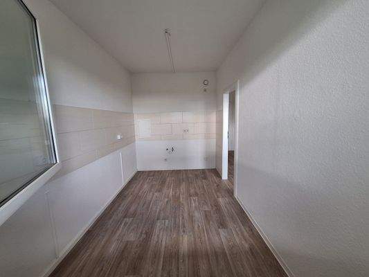 Küche mit Fliesenspiegel