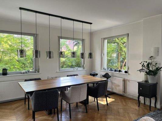 Wohnzimmer /Essbereich EG