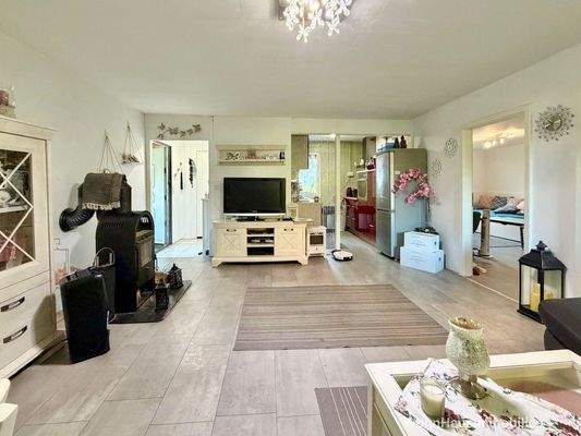 Der Wohnbereich ist großzügig