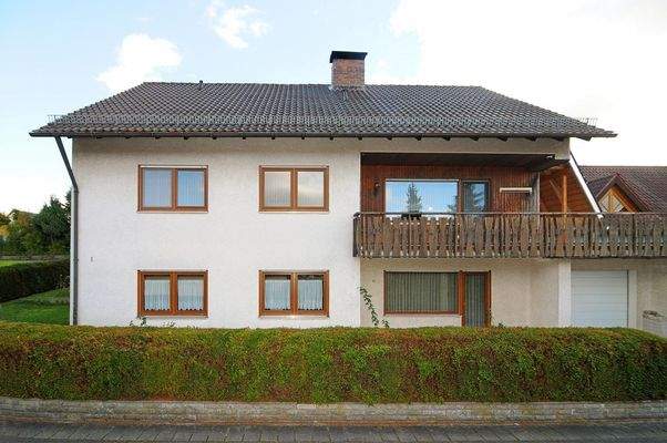 Frontansicht Straße