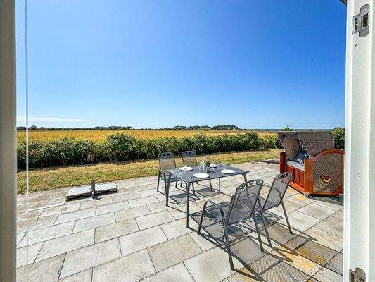 Viel Platz für den Esstisch oder eine Lounge