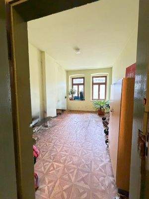 Helles Zimmer mit Balkon