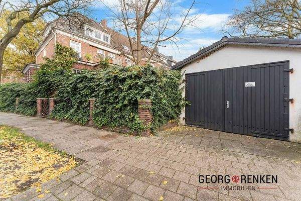 55.) EFH/Villa außen | Garage