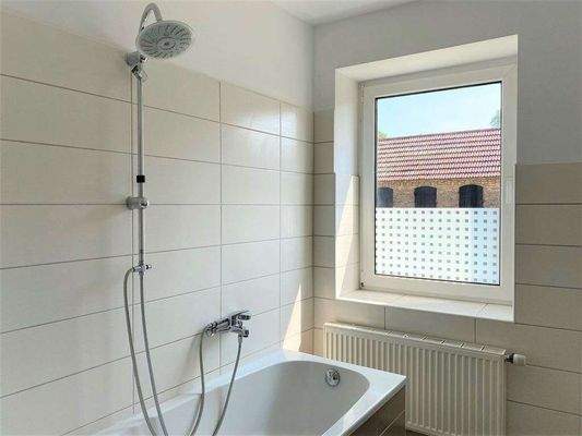 ...mit Fenster (baugleiche Wohnung)