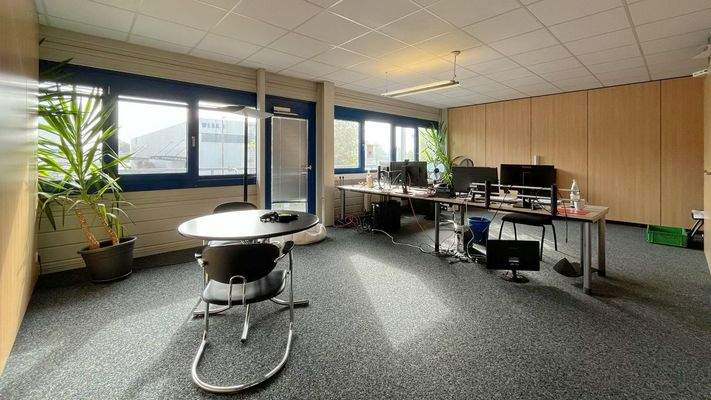 Haus 4/0 - OG | Büro mit einem direktem Zugang zur Außentreppe