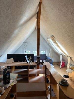 Gemütliches Dachgeschossbüro