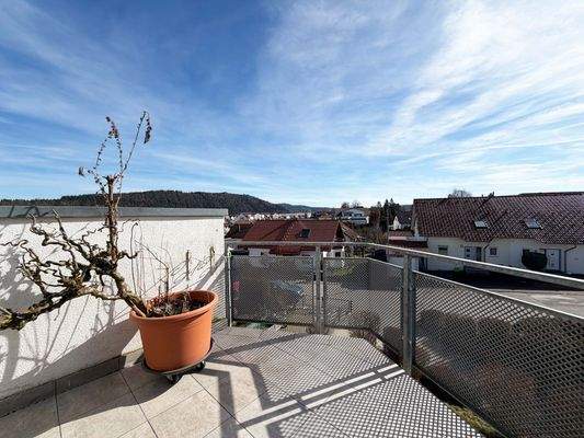 Balkon: Geschützter Außenbereich für entspannte Momente