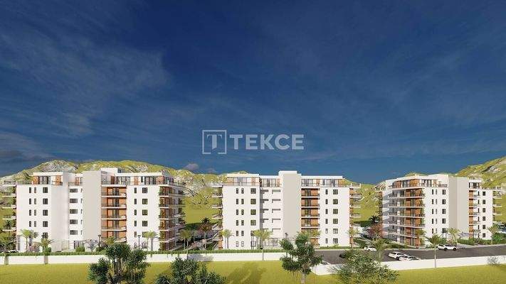 Flats Near the Sandy Beaches in Long Beach İskele