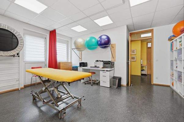 Behandlungsraum 1 Ansicht 2