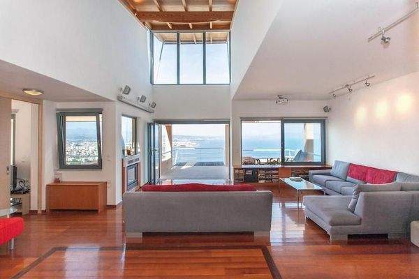 Kreta, Profitis Ilias: Zwei großzügige Villen mit erhöhtem Meerblick zu verkaufen