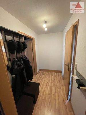 Einraum-Wohnung OG re