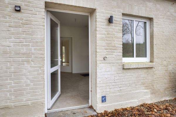 Eingangsbereich / Haustür zum Flur