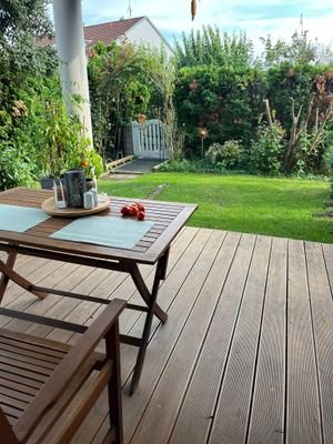 Terrasse und Garten 