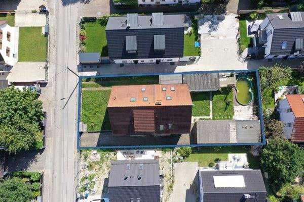 Grundstück mit Altbestand