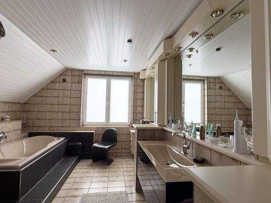 Blick ins Tageslichtbad