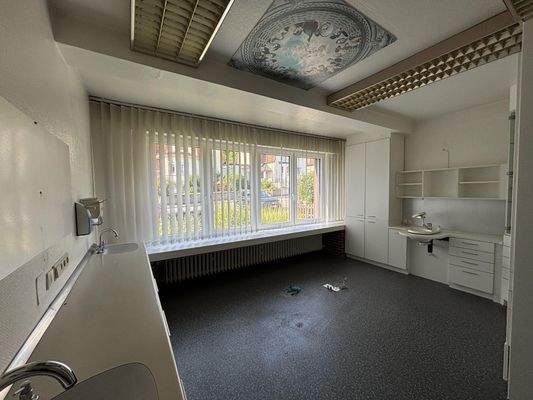 Praxis Behandlungsraum 1