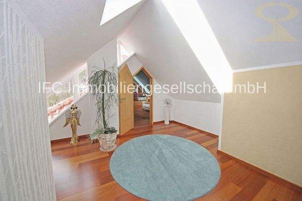 Diele in der Dachspitze