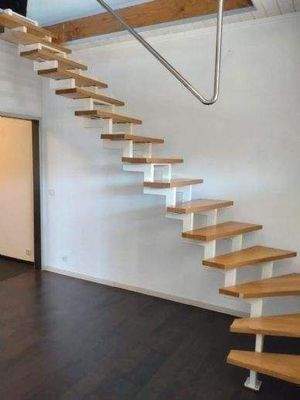 Treppe zum Dachgeschoss
