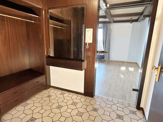 Eingangsbereich_mit_Garderobe