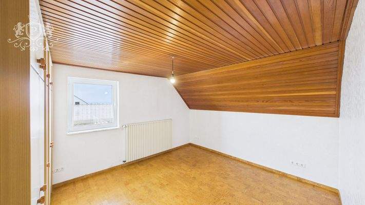 CAM01984G0-PR0452-STILL040