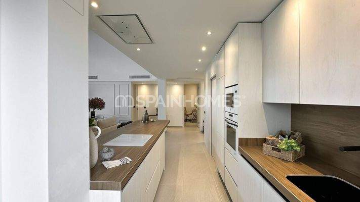 Modern 3-Bedroom Houses with Pool in La Finca Resort Algorfa