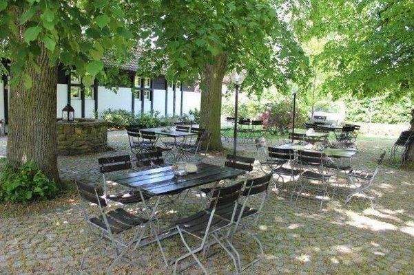 Idyllischer Biergarten 