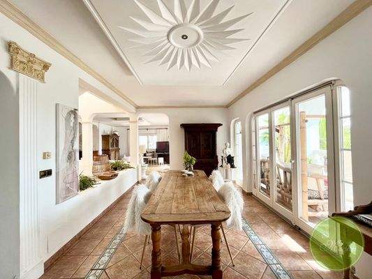 Essbereich angrenzend