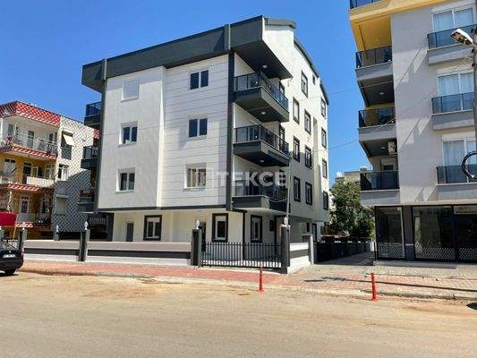 Ready to Move 2-Bedroom Flat in New Project in Antalya Muratpaşa