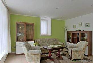 geschmackvolles Wohnzimmer