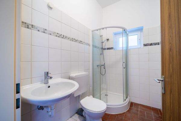 Badezimmer UG / Einliegerwohnung