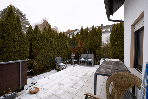 Terasse- Wohnung 1.OG