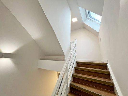 Treppe zum Obergeschoss
