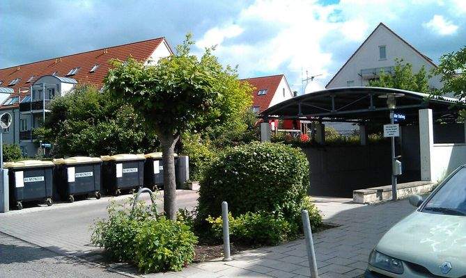 Kühnhausen Alter Stadtweg Außenanlage 002