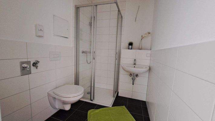 Bad - Beispielfoto einer Musterwohnung