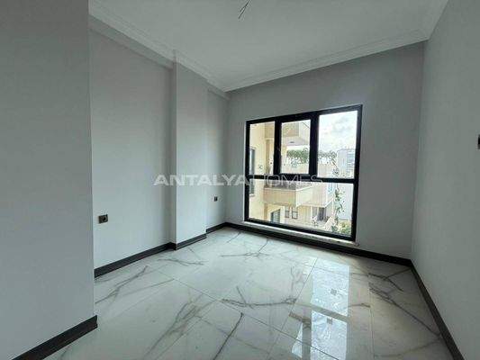 Apartment with Sea View and Social Features in Payallar