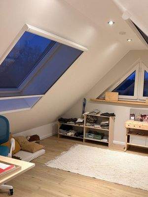 Kinderzimmer mit Dachfenster2