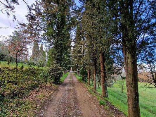 Großzügiges Anwesen