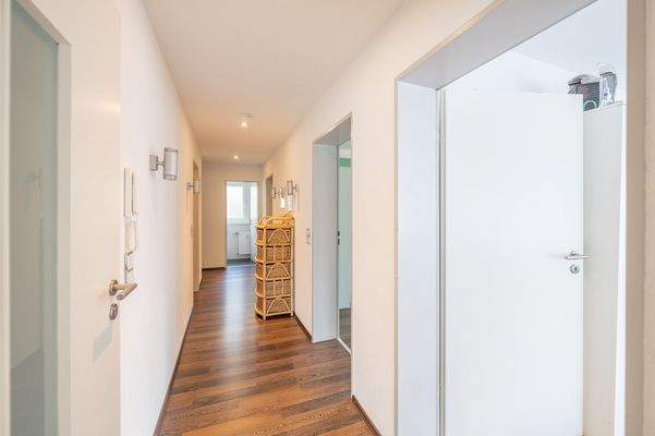 Flur Untergeschoss (2)