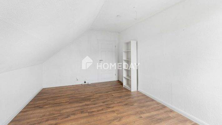 1. OG Kinderzimmer 1 2