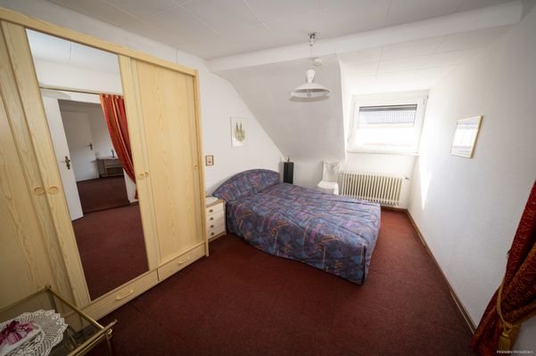 2. Schlafzimmer Dachgeschoss