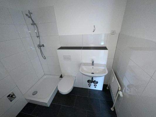 Muster Badezimmer Ansicht 1