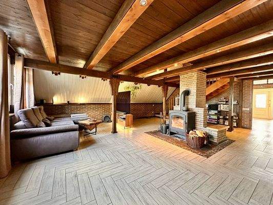 Wohnzimmer-Charme mit Kamin