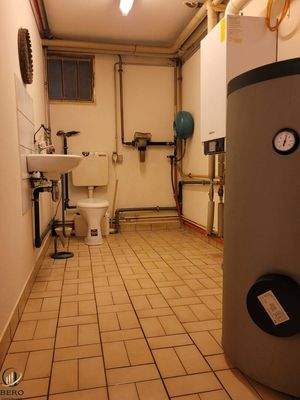 Heizraum und 2. WC