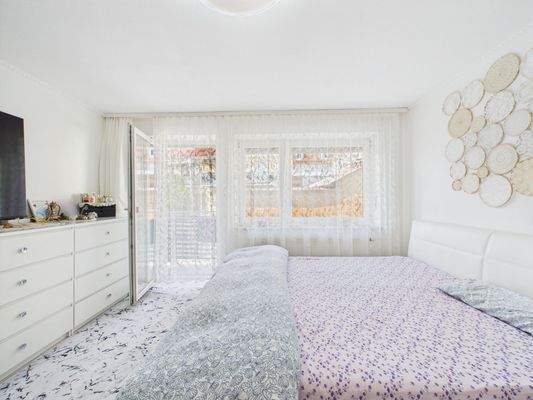 Schlafzimmer EG rechts