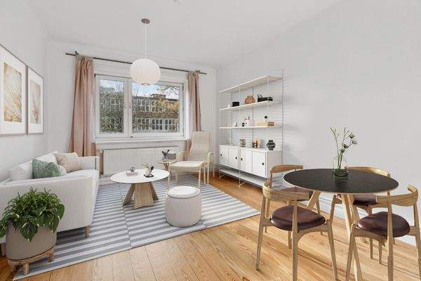 Gestaltungsidee: Der sonnige Wohn- und Essbereich mit Südlage gegenüber der Küche (KI-generiert).