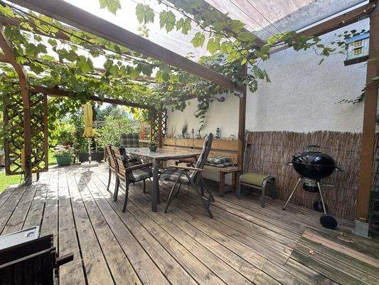 überdachte Terrasse