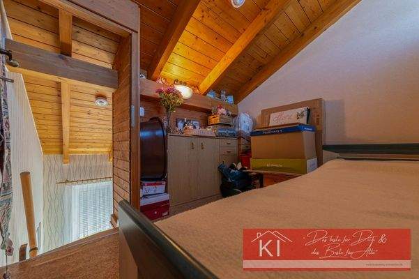 geschlossene Galerie in Kind2