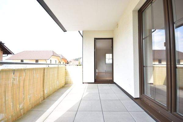 Terrasse - Geräumige 3 Zimmer Terrassenwohnung mit Seeblick Miete Steinbach Am Attersee