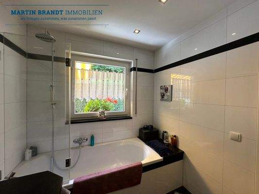 Tageslicht-Badezimmer OG